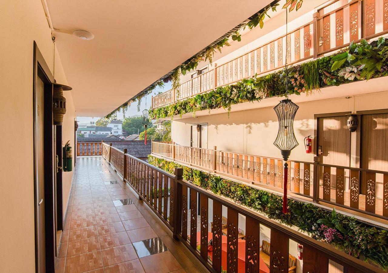 B2 Airport Hotel Chiang Mai Exterior foto